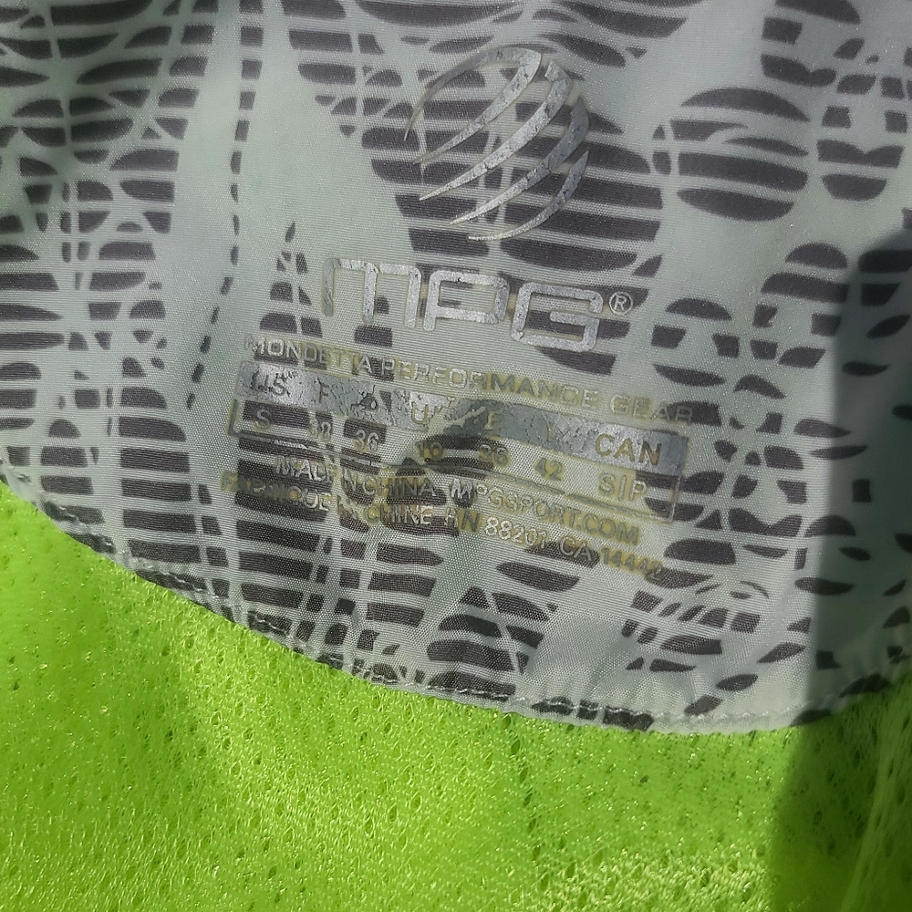 Mondetta performance gear jacket - Picture 10 of 10